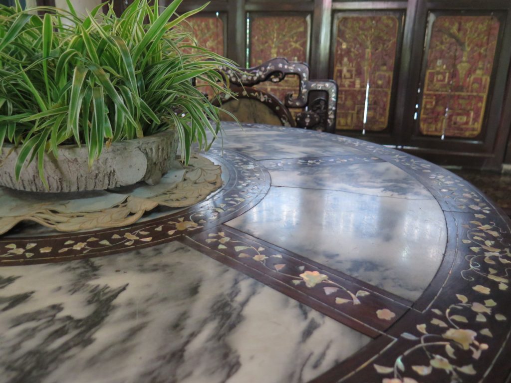 Meja Granit Tjong A Fie Mansion Indonesia A-Z