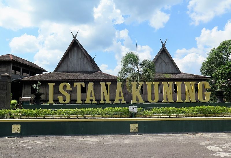 Istana Kuning _ Indonesia A-Z