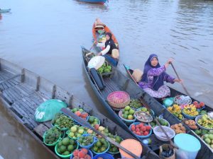 Pasar apung Lok Baintan Indonesia A-Z