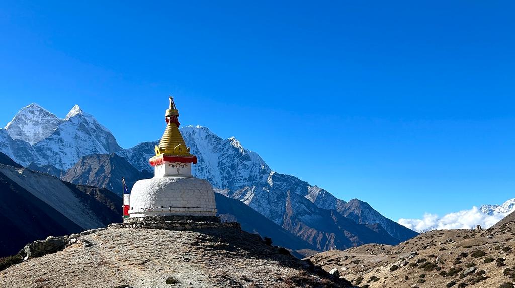 Everest Base Camp Indonesia A-Z