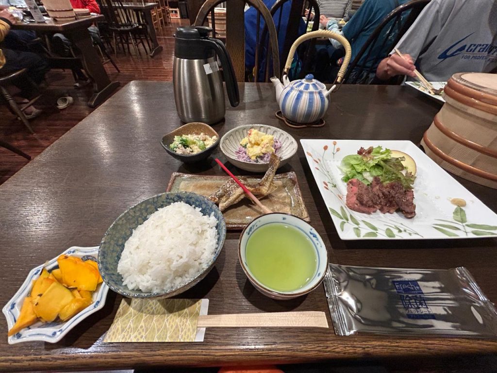 Menu makan malam di Tokusawa En Indonesia A-Z