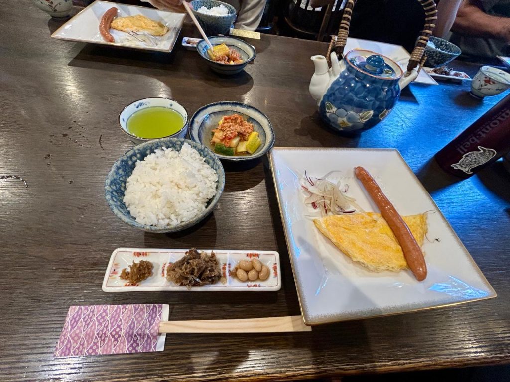 Menu sarapan di Tokusawa En Indonesia A-Z