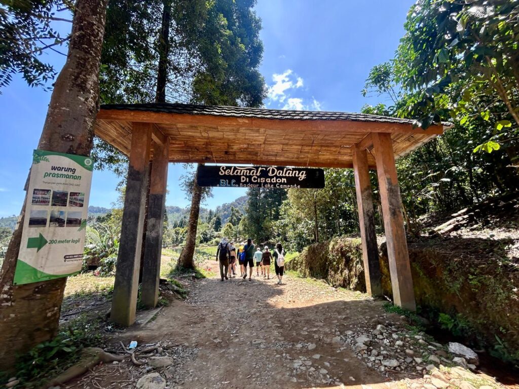 Gerbang Badeur Lake Indonesia A-Z