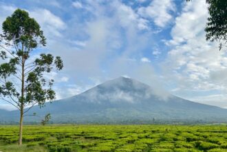 Pendakian Kerinci 2H1M via Kayu Aro Indonesia A-Z