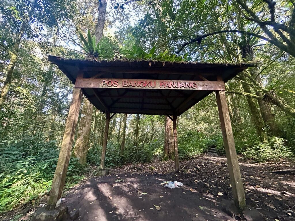 Pos 1 Kerinci - Pos Bangku Panjang 1.915 MDPL Indonesia A-Z