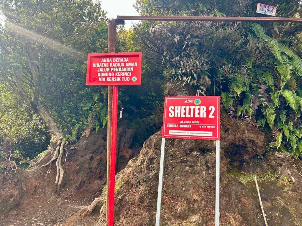 Shelter 2 Kerinci 3.045 MDPL Indonesia A-Z