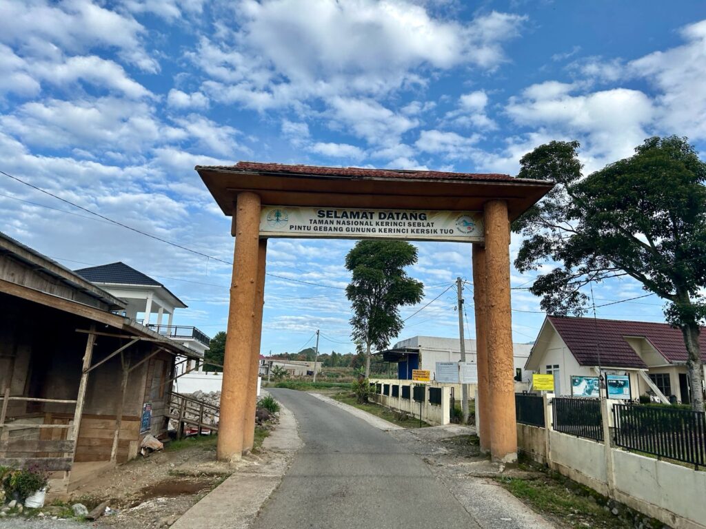 Taman Nasional Kerinci Seblat Indonesia A-Z